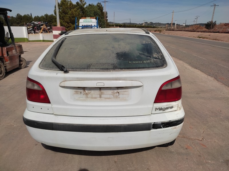 renault megane i fase 2 berlina (ba0) del año 2002