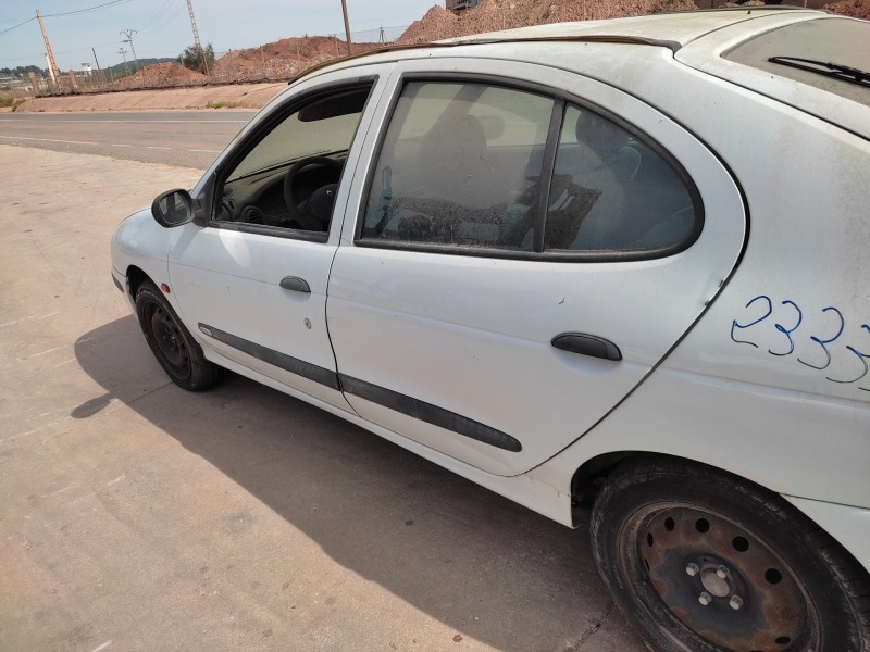 renault megane i fase 2 berlina (ba0) del año 2002