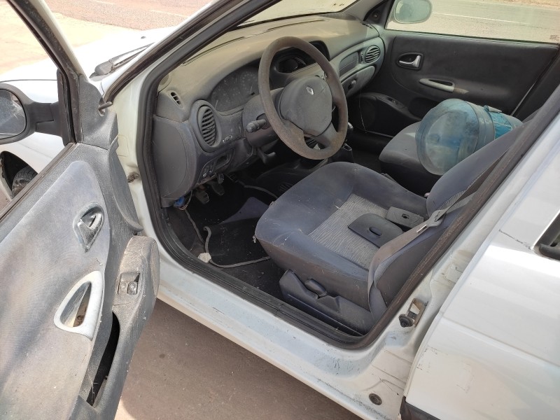 renault megane i fase 2 berlina (ba0) del año 2002