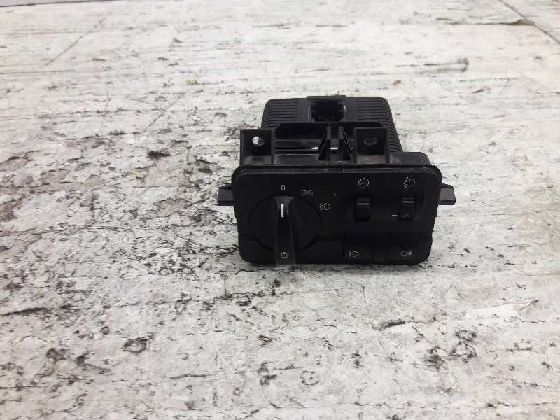 Recambio de mando luces para bmw serie 3 berlina (e46) 320i referencia OEM IAM 61318383226  