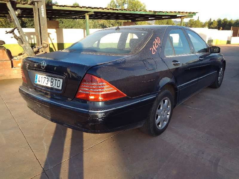 mercedes-benz clase s (w220) berlina del año 2002