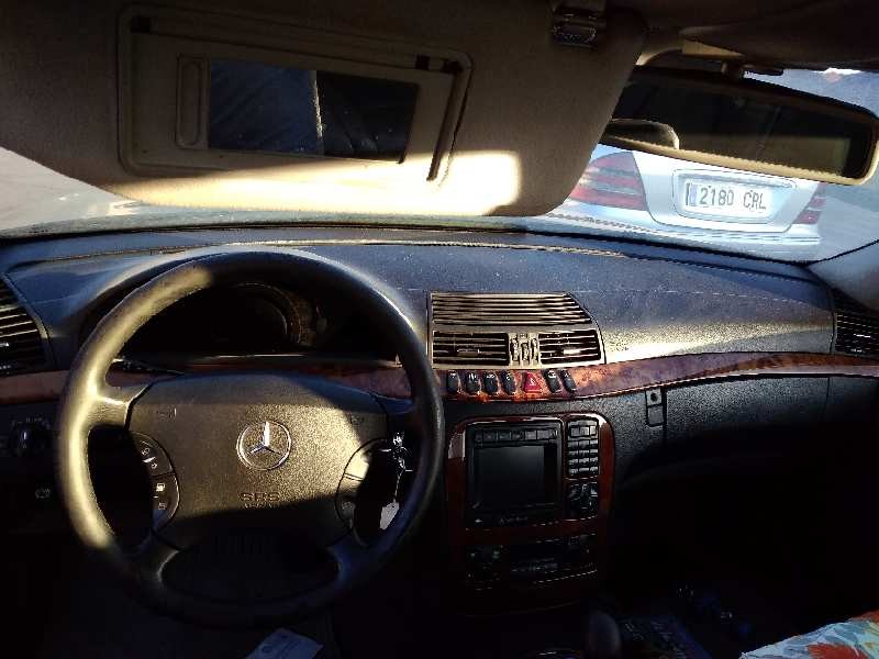 mercedes-benz clase s (w220) berlina del año 2002