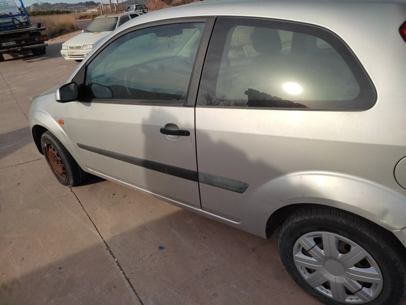 ford fiesta (cbk) del año 2005