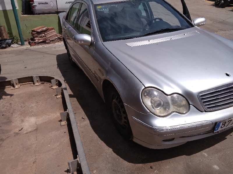 mercedes-benz clase c (w203) berlina del año 2020