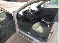 seat ibiza (6l1) del año 2002