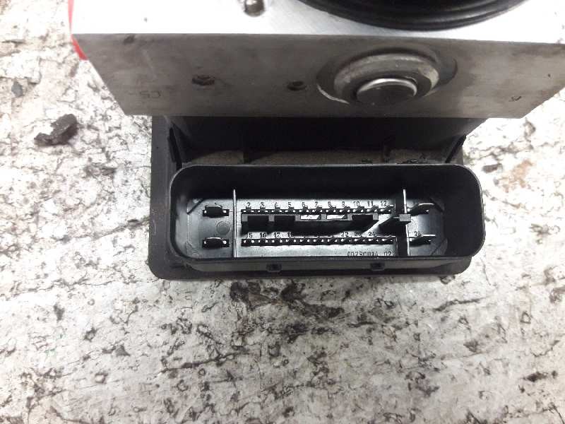 Recambio de abs para opel astra gtc cosmo referencia OEM IAM 13213610  