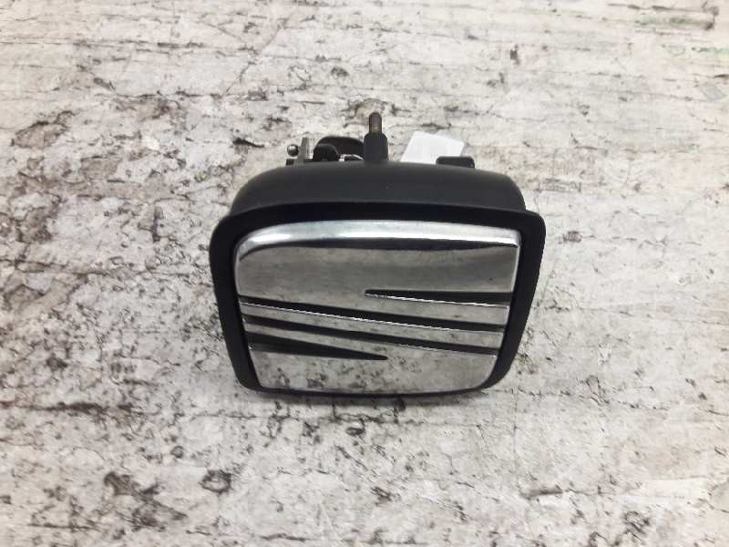 Recambio de maneta exterior porton para seat leon (1m1) last edition referencia OEM IAM 1M6827565J/L  
