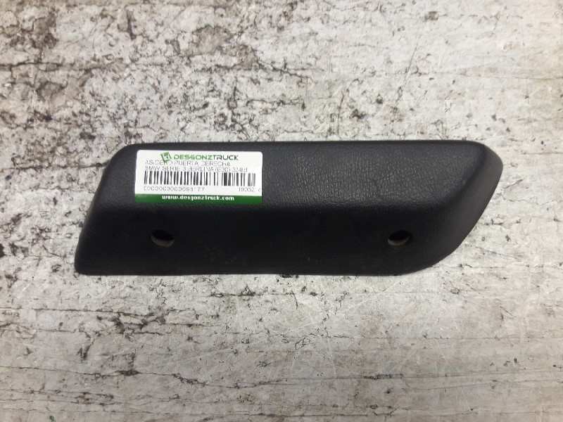 Recambio de asidero puerta derecha para bmw serie 3 berlina (e30) 324td referencia OEM IAM 1906218 TRASERA 