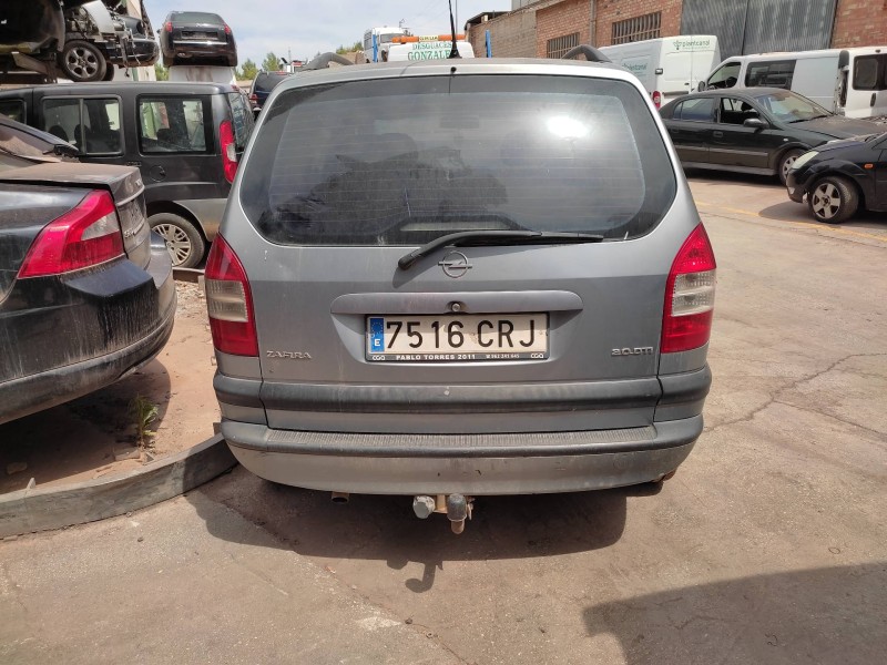 opel zafira a del año 2004