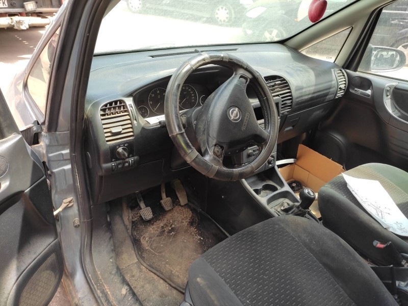 opel zafira a del año 2004