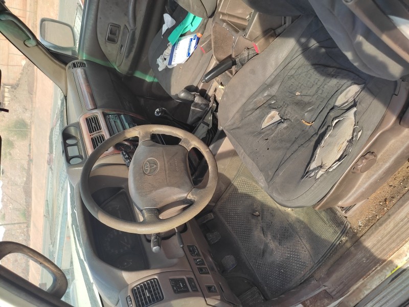 toyota land cruiser (j9) del año 2001