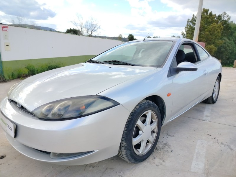 ford cougar (ec_) del año 2000