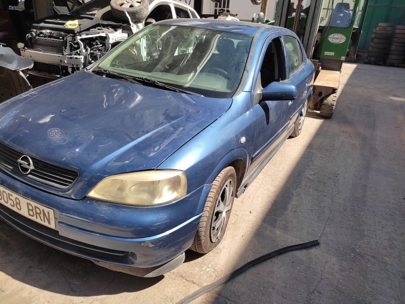 opel astra g berlina del año 2001