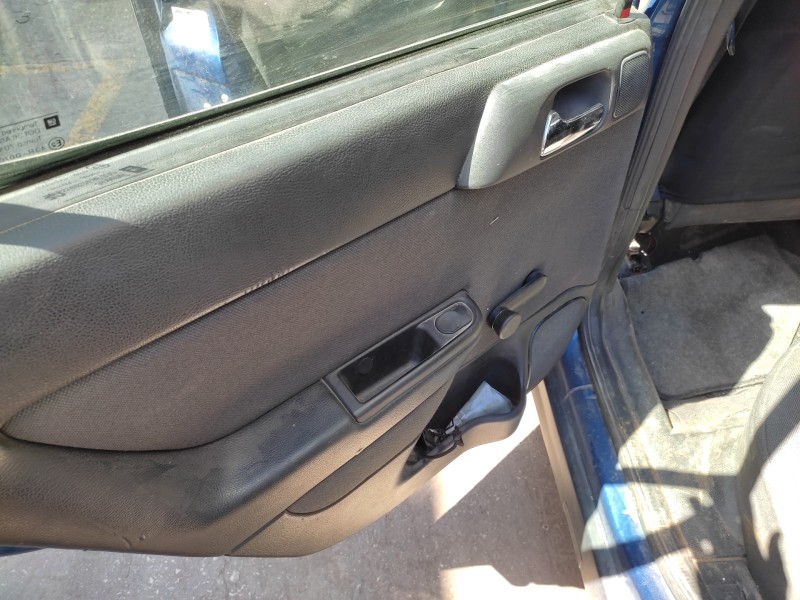 opel astra g berlina del año 2001