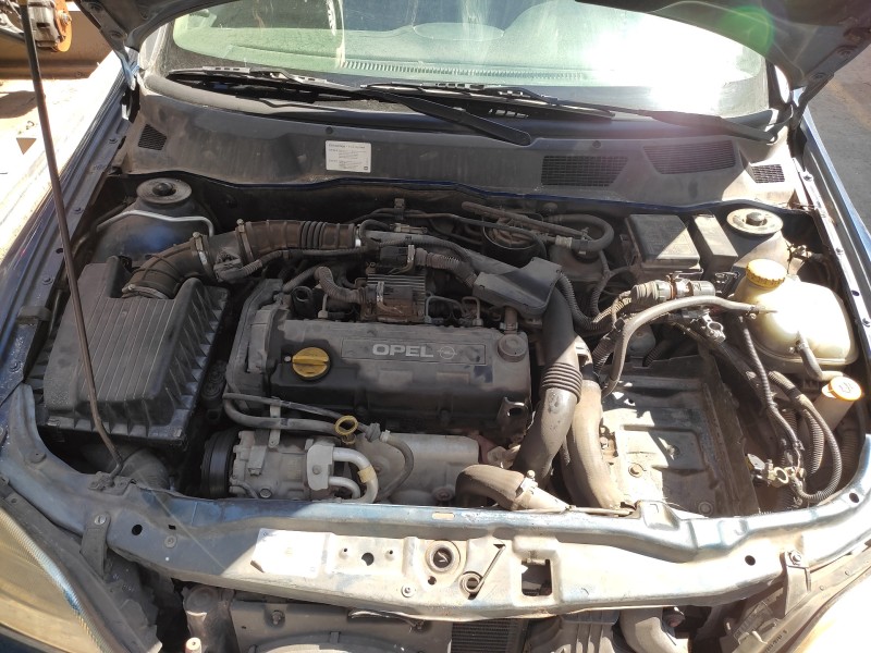 opel astra g berlina del año 2001