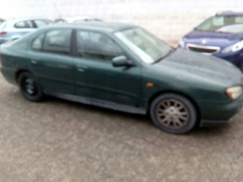 nissan primera berlina (p11) del año 1999