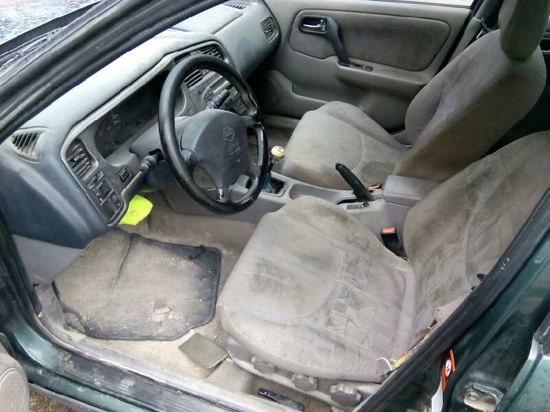 nissan primera berlina (p11) del año 1999