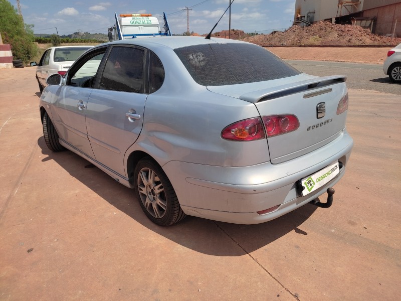 seat cordoba berlina (6l2) del año 2002