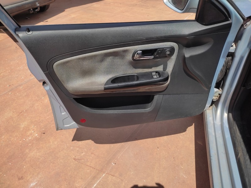 seat cordoba berlina (6l2) del año 2002