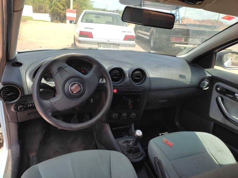 seat cordoba berlina (6l2) del año 2002