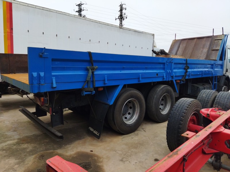 renault premium distribution del año 2004