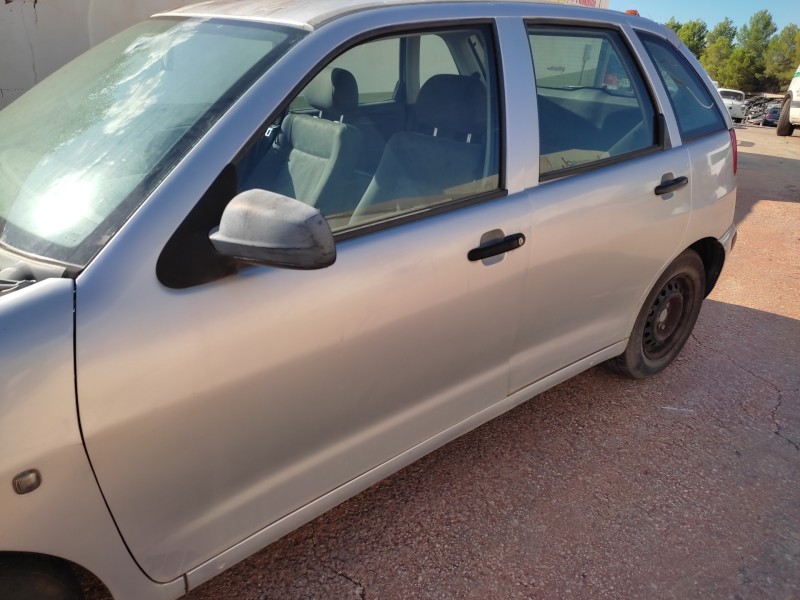 seat ibiza (6k1) del año 2001