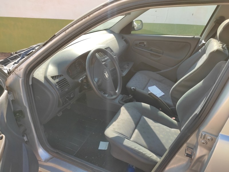 seat ibiza (6k1) del año 2001