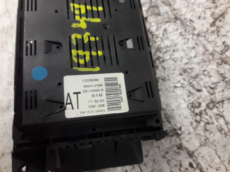 Recambio de pantalla multifuncion para opel astra gtc cosmo referencia OEM IAM 13208089 565412796 281154326