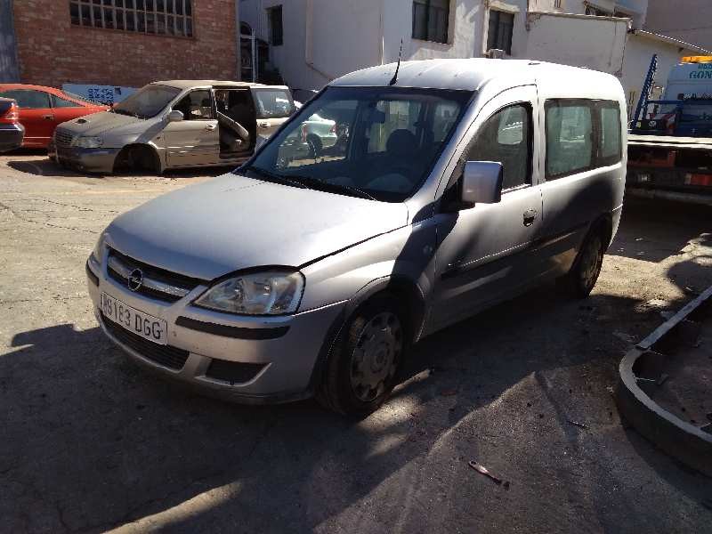 opel combo (corsa c) del año 2005