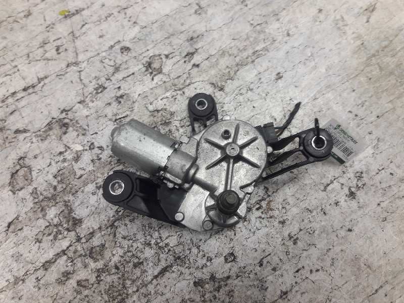 Recambio de motor limpia trasero para opel astra gtc cosmo referencia OEM IAM 13105981  