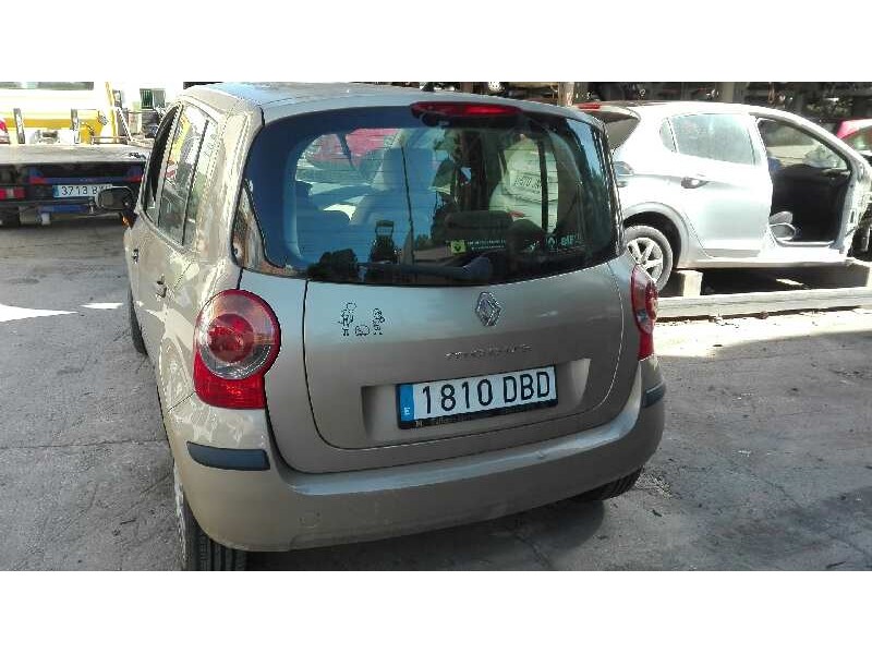 renault modus del año 2004