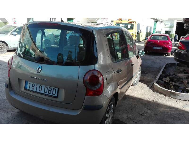 renault modus del año 2004