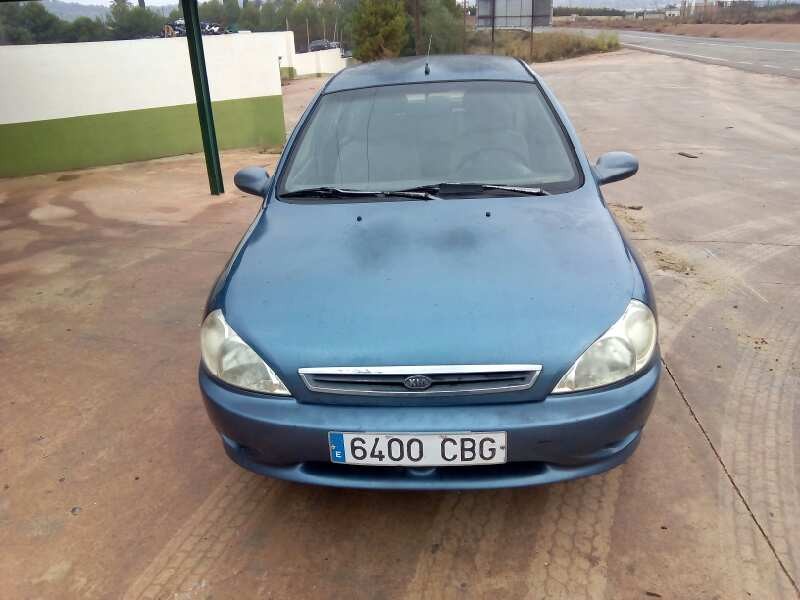 kia rio del año 2002