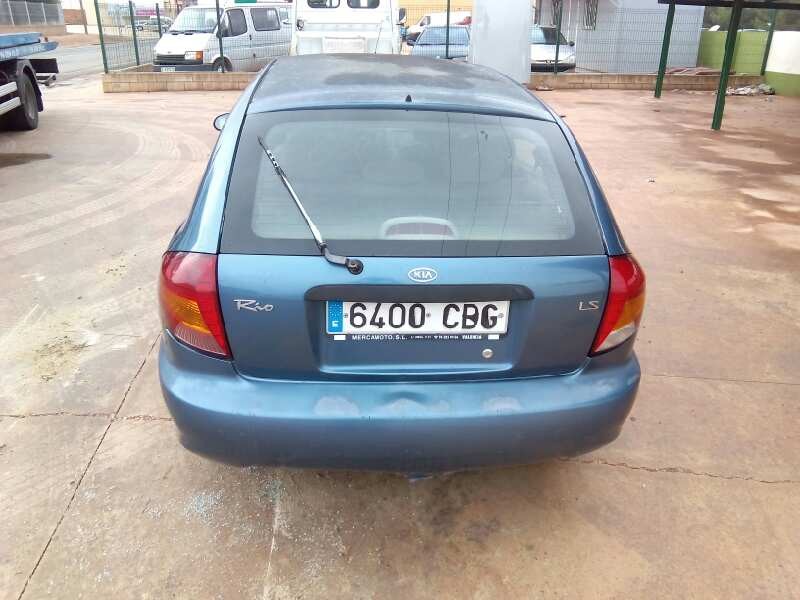 kia rio del año 2002