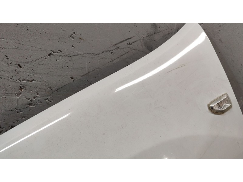 Recambio de aleta delantera izquierda para dacia sandero ii 1.2 referencia OEM IAM   