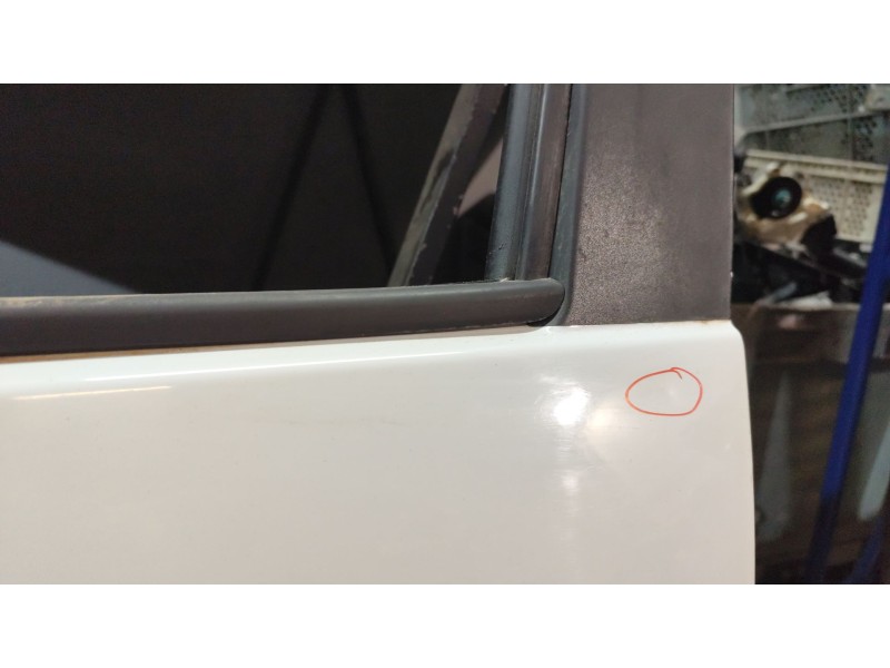 Recambio de puerta delantera izquierda para dacia sandero ii 1.2 referencia OEM IAM   