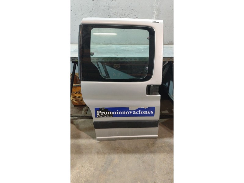 Recambio de puerta trasera derecha para peugeot partner (s2) combiespace referencia OEM IAM   