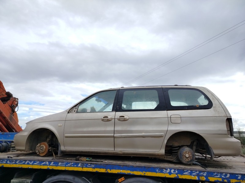 kia carnival ii (gq) del año 2001