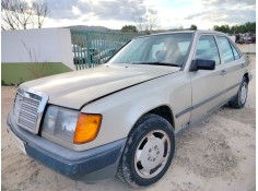 mercedes-benz clase e (w124) berlina del año 1986 2