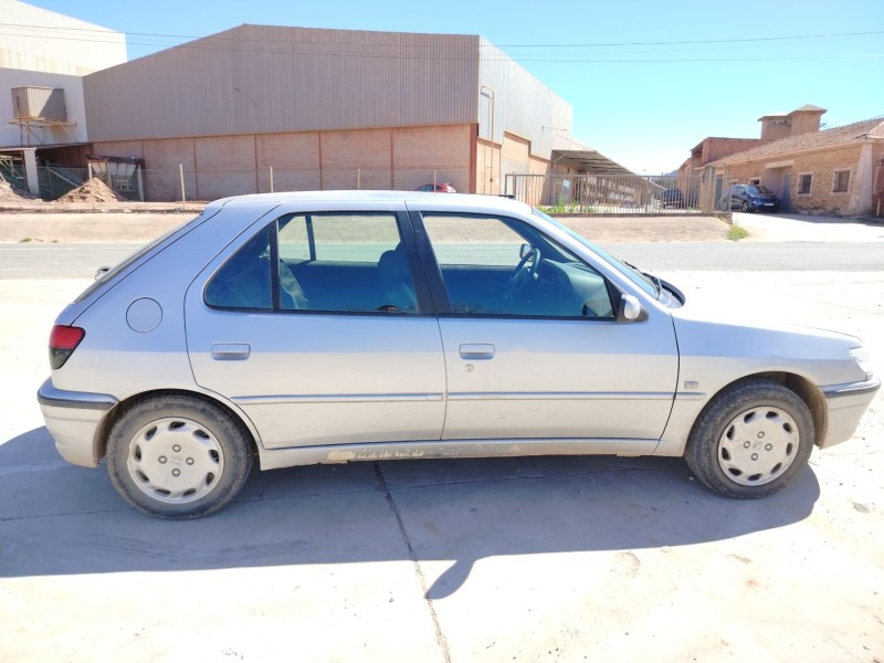 peugeot 306 hatchback (7a, 7c, n3, n5) del año 1999