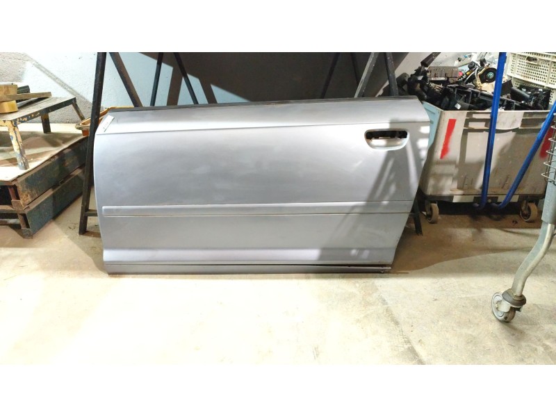 Recambio de puerta delantera izquierda para audi a3 (8p) 2.0 tdi ambiente referencia OEM IAM   