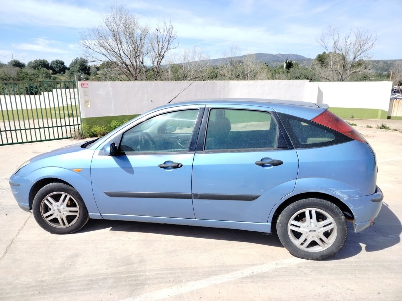 ford focus berlina (cak) del año 2002