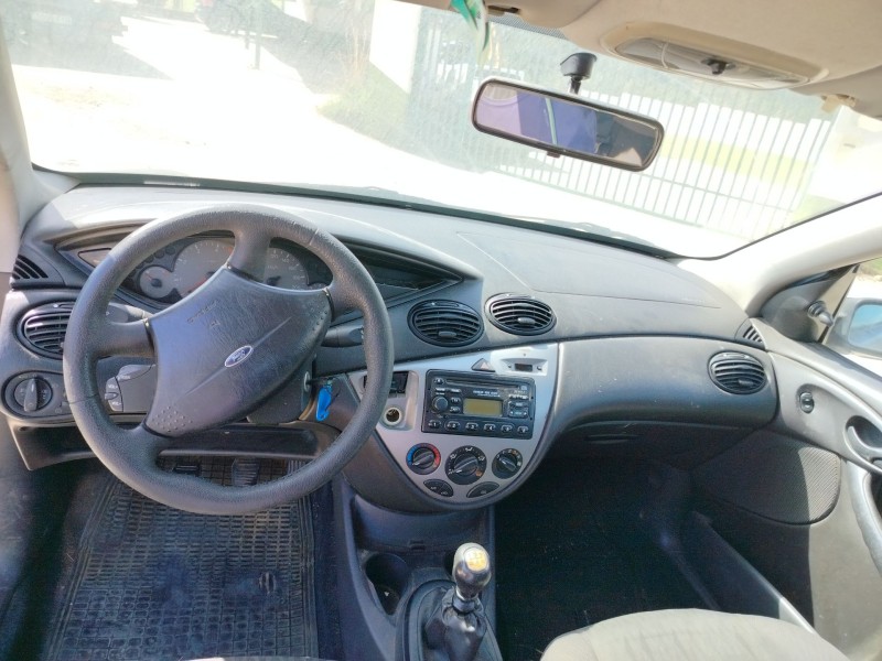 ford focus berlina (cak) del año 2002