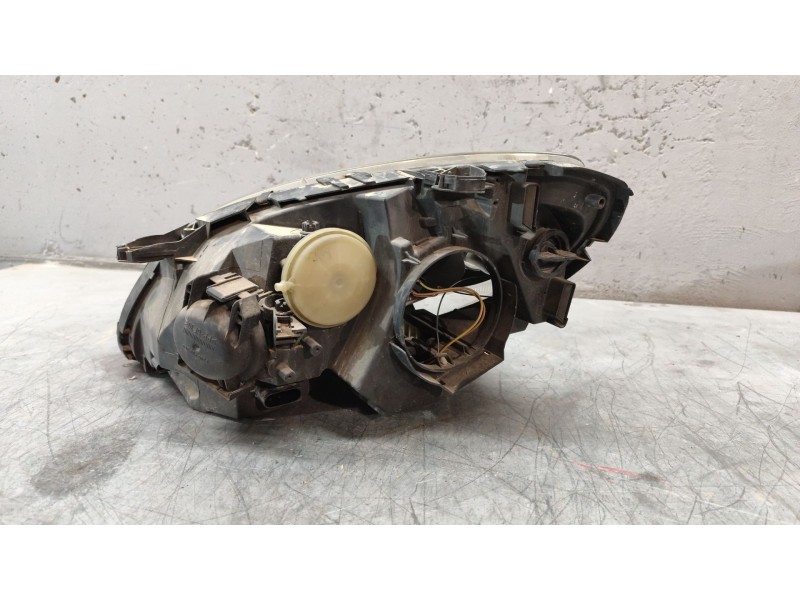 Recambio de faro derecho para mercedes-benz clase b (w245) 180 cdi (245.207) referencia OEM IAM A1698201861  