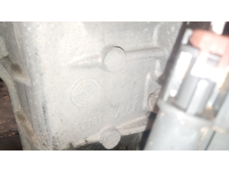 Recambio de caja cambios para nissan trucks atleon tk 150/3 referencia OEM IAM 32101MB73A 321319X50 RE226501