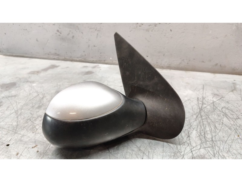 Recambio de retrovisor derecho para peugeot 206 berlina x-line referencia OEM IAM MANUAL6475000  