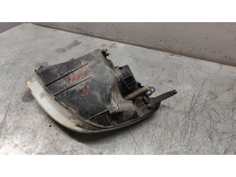 Recambio de faro derecho para ford fiesta (cbk) ambiente referencia OEM IAM 98189817  