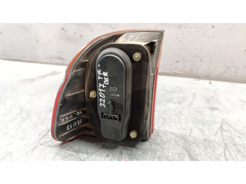 Recambio de piloto trasero derecho para bmw serie 5 touring (e39) referencia OEM IAM   