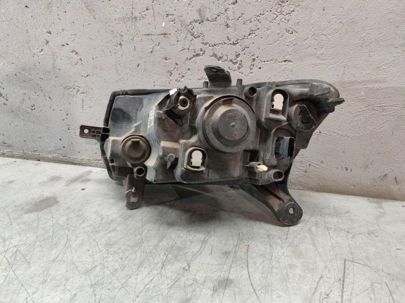 Recambio de faro derecho para dacia sandero ii 1.2 referencia OEM IAM 90029995  
