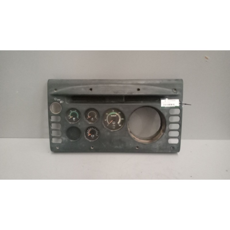 Recambio de cuadro instrumentos para daf serie 85.330 ati euro ii 11.6 diesel referencia OEM IAM 1319146  